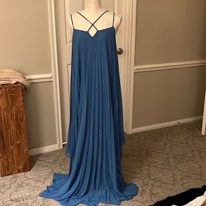Bcbgmaxazaria high low dress